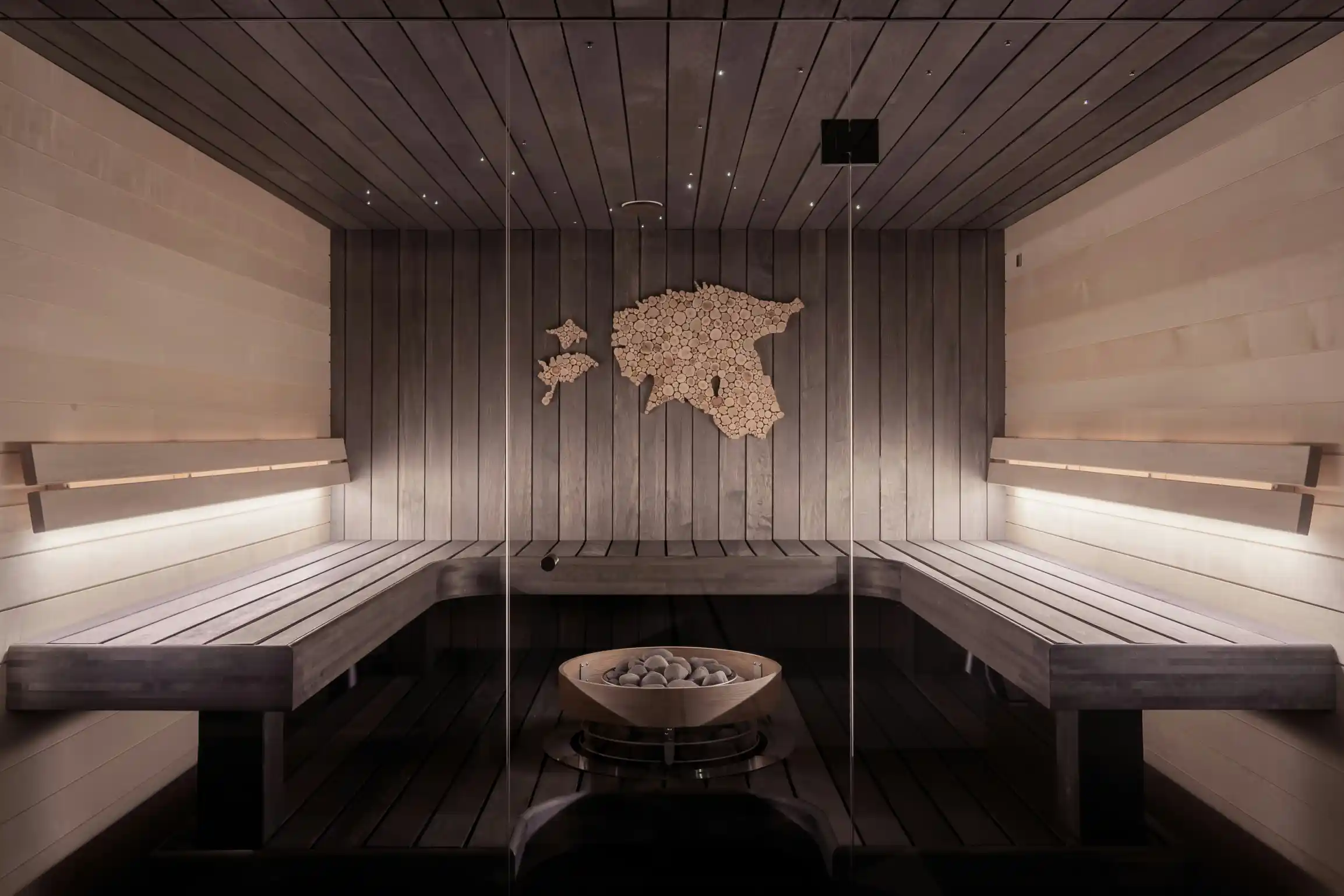 Four hand massage at Avyra Thai Spa